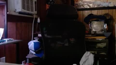 Nelson or ComicKing and sometime Peachy143 online show from December 1, 2025, 10:15 pm