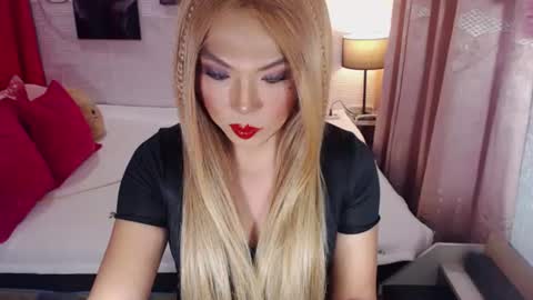 Snapshot of commanderofsexx chatting on July 4, 2026, 10:10 am QUEEN SABRINA online show from July 4, 2026, 10:10 am