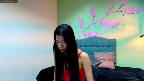 Snapshot of connie_bell chatting on January 17, 2025, 11:59 am C O N N I E online show from January 17, 2025, 11:59 am