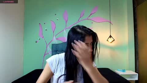 Snapshot of connie_bell chatting on January 27, 2025, 12:05 pm C O N N I E online show from January 27, 2025, 12:05 pm