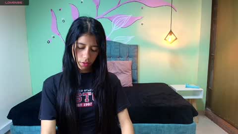 Snapshot of connie_bell chatting on February 2, 2025, 12:02 pm C O N N I E online show from February 2, 2025, 12:02 pm