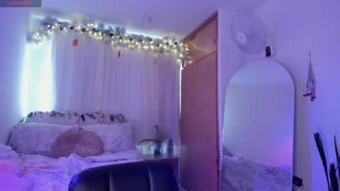 connie    online show from December 11, 2024, 12:55 pm