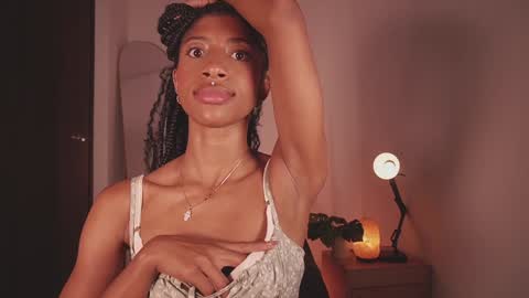   independent model online show from December 18, 2024, 1:37 am