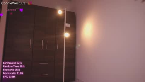   independent model online show from March 7, 2026, 1:13 am