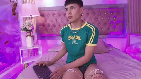 Snapshot of connor_kings chatting on May 24, 2026, 12:32 pm Connor online show from May 24, 2026, 12:32 pm