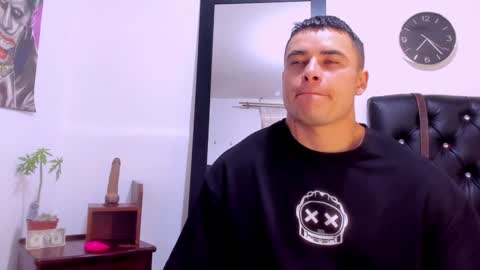 Snapshot of connorsmith_26 chatting on January 17, 2025, 12:21 pm Connor Smith online show from January 17, 2025, 12:21 pm