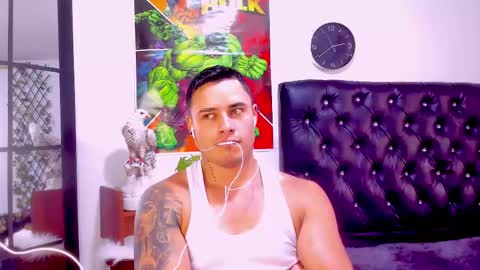 Snapshot of connorsmith_26 chatting on March 3, 2025, 7:39 pm Connor Smith online show from March 3, 2025, 7:39 pm