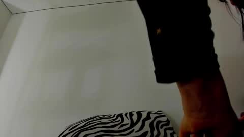 Snapshot of connyhot69 chatting on November 15, 2025, 9:17 am CONNY online show from November 15, 2025, 9:17 am