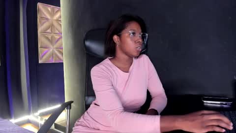 Snapshot of connywellss chatting on May 29, 2026, 7:34 pm Nilo Solem online show from May 29, 2026, 7:34 pm