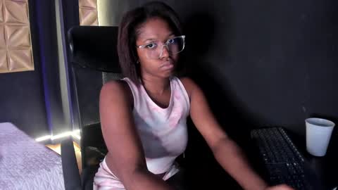 Snapshot of connywellss chatting on June 4, 2026, 8:15 pm Nilo Solem online show from June 4, 2026, 8:15 pm
