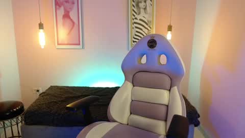 cony online show from September 22, 2025, 12:40 pm