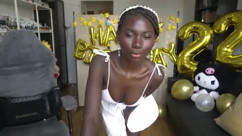 Carola  independent model online show from September 12, 2025, 1:00 pm