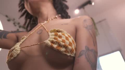 ROSELL 3   online show from October 12, 2025, 7:13 pm