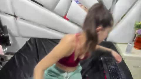 Snapshot of cooperemma_ chatting on January 8, 2025, 3:08 am CooperEmma online show from January 8, 2025, 3:08 am