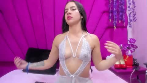 Snapshot of cooperemma_ chatting on October 23, 2025, 2:44 am CooperEmma online show from October 23, 2025, 2:44 am