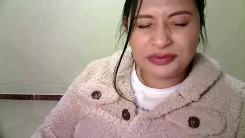 Snapshot of coquette1 chatting on January 2, 2025, 8:02 pm Soy Alice online show from January 2, 2025, 8:02 pm