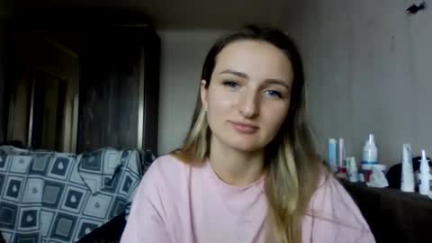 cora_fora online show from January 13, 2026, 11:26 am