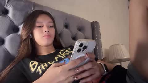 Cora online show from January 8, 2026, 7:16 pm