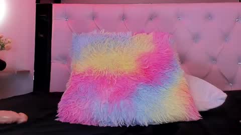 Cora  online show from February 28, 2025, 7:05 am