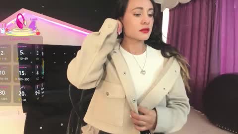 Coral  online show from December 4, 2025, 12:47 pm