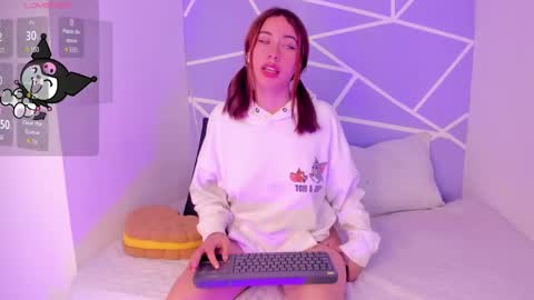 Snapshot of coraline_arts chatting on February 27, 2025, 7:37 pm Cora online show from February 27, 2025, 7:37 pm