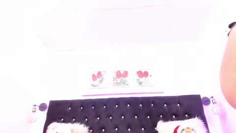 Juana Michelle 3 online show from October 17, 2025, 1:57 pm