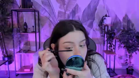 little girl who is always right or Coraline online show from October 21, 2025, 5:19 am