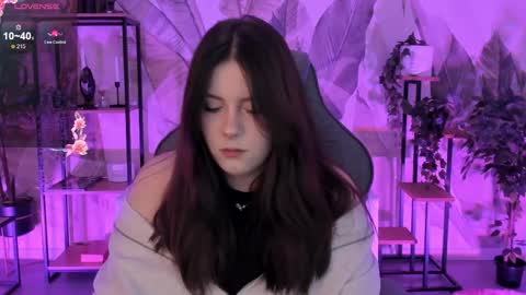 little girl who is always right or Coraline online show from October 23, 2025, 5:18 am