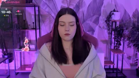 little girl who is always right or Coraline online show from November 5, 2025, 5:51 am