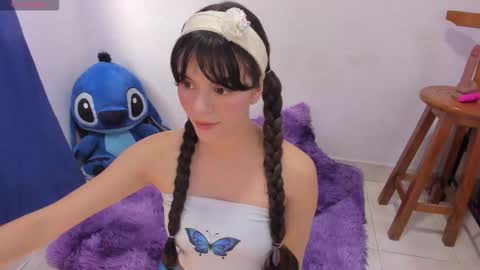Coraline uwu     Bienvenidos al dulce mundo de Coraline    Hola amores soy Coraline  Una chica  tierna juguetona online show from September 18, 2025, 9:06 pm