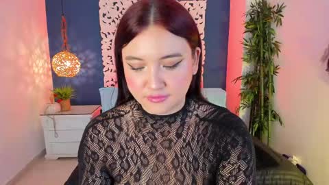 Snapshot of coralquinn chatting on May 11, 2026, 7:44 pm online show from May 11, 2026, 7:44 pm