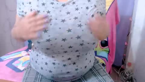 Snapshot of corinnahothotxxx chatting on January 16, 2026, 7:18 pm corinnahothotxxx online show from January 16, 2026, 7:18 pm