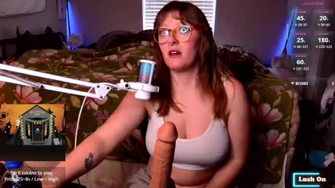 cornchloestar online show from October 30, 2025, 7:14 pm