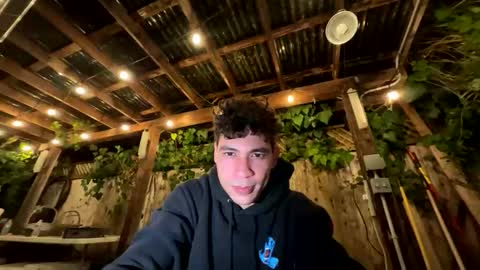 coronelking online show from October 15, 2025, 2:44 am