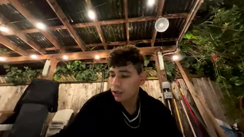 coronelking online show from November 24, 2025, 4:23 am