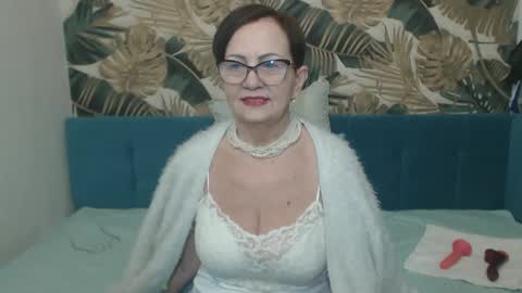 Snapshot of corssika chatting on February 10, 2025, 9:15 pm corssika online show from February 10, 2025, 9:15 pm