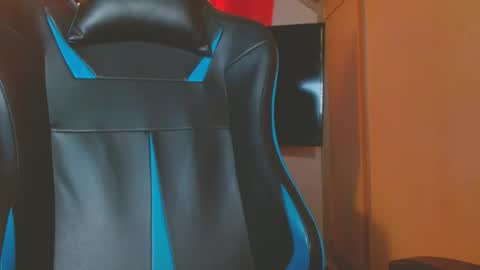 cosmicjones88 online show from January 20, 2025, 5:04 am