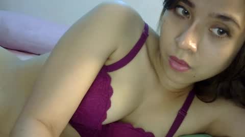 Liz Gwyneth Charlota online show from January 26, 2025, 3:25 pm