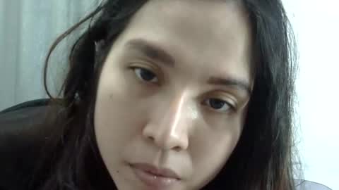 Liz Gwyneth Charlota online show from April 19, 2026, 8:35 am