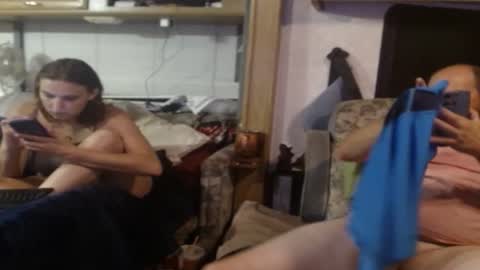 Alaskawildcouple online show from May 21, 2026, 7:59 am