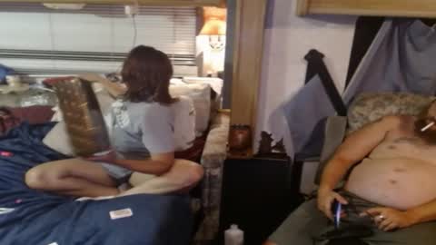 Alaskawildcouple online show from May 22, 2026, 6:53 am