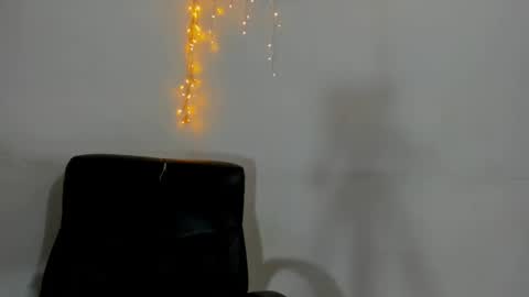 Nikol y  tomy online show from February 14, 2025, 12:09 am