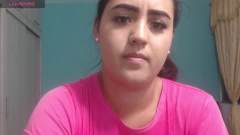  ALEJANDRO Y EMILY  online show from December 18, 2025, 1:00 am