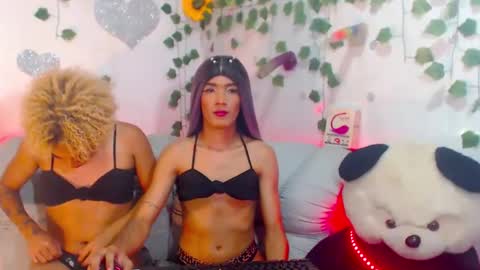 ALEXA  KIM online show from March 9, 2025, 5:39 pm