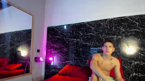 Couplehot  1 online show from January 8, 2025, 3:08 am