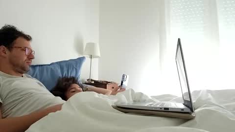 Snapshot of couplelille59 chatting on November 10, 2025, 10:14 am couplelille59 online show from November 10, 2025, 10:14 am