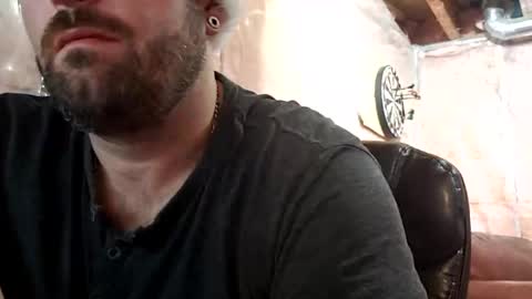 Snapshot of coupleoffantastics chatting on November 29, 2025, 10:40 am coupleoffantastics online show from November 29, 2025, 10:40 am