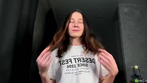 Im Courtney Nice to meet youFollow meInstagram courtneyluv778 online show from January 6, 2026, 2:10 pm