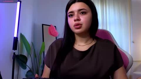 Courtney online show from October 2, 2025, 1:40 pm