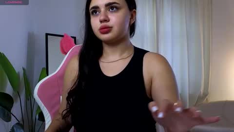 Courtney online show from October 27, 2025, 1:15 pm